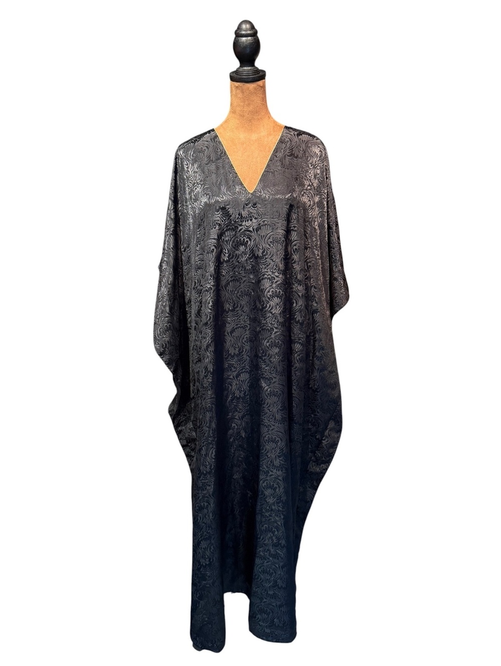 Winlar Black Jacquard Kaftan Dress